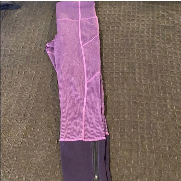 RARE!  Lulu🍋 Rebel Runner Purple Leggings - Picture 1 of 4